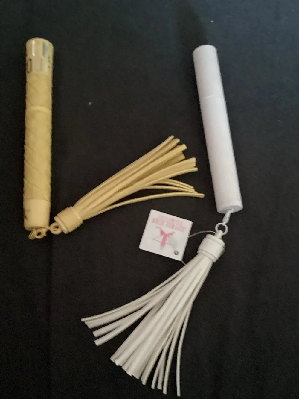 Jeffree Star Cosmetics Tassel Keychain in Yellow & White